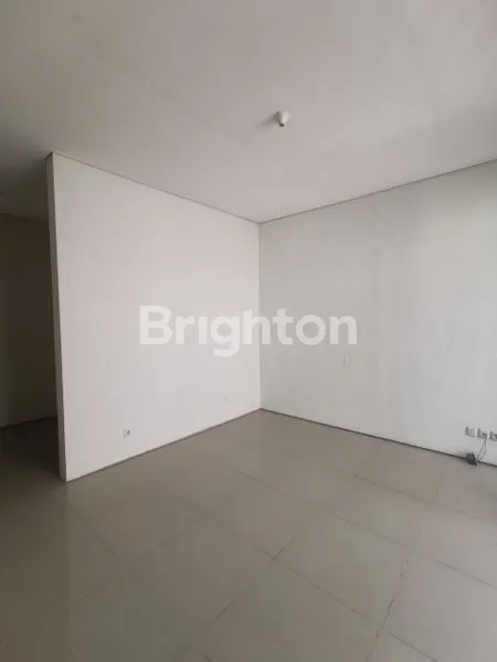 image RUMAH ROYAL RESIDENCE GREENWICH TERAWAT ROW LEBAR (7)