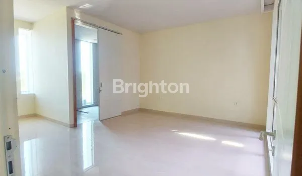 image RUMAH MEWAH GRAND ISLAND VIRGIN GORDA PAKUWON CITY GRESS MINIMALIS HIGH QUALITY (4)