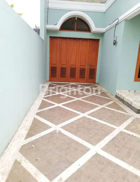 image RUMAH BARU 2 LT ROW JALAN LEBAR DI JL SUNGAI2 KOTA MALANG (6)