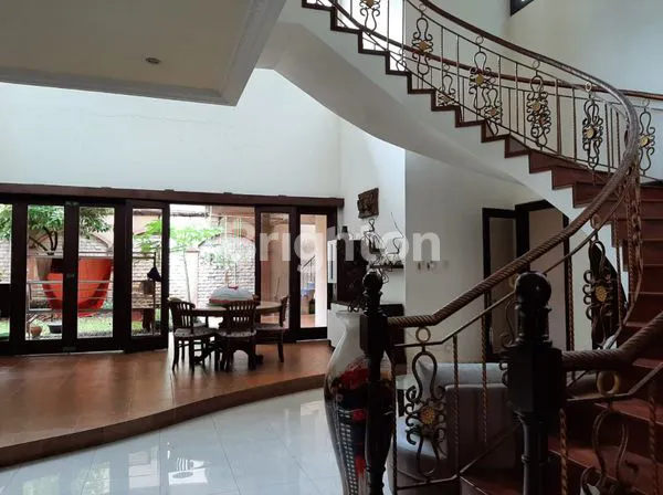 image RUMAH 2 LANTAI, JALAN KEMBAR DALAM PERUMAHAN DHARMAHUSADA MAS, HARGA CIAMIK, SIP POLL (1)