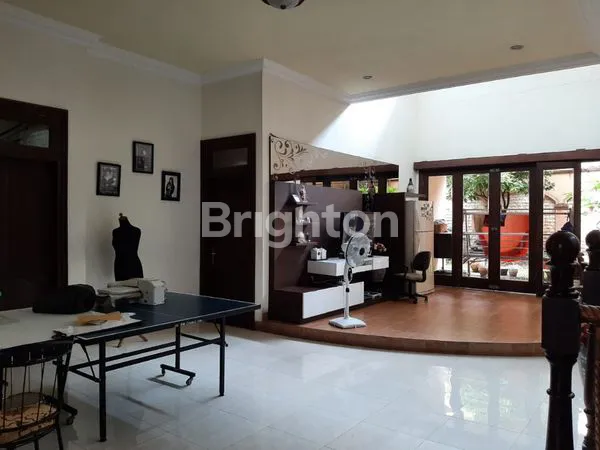 image RUMAH 2 LANTAI, JALAN KEMBAR DALAM PERUMAHAN DHARMAHUSADA MAS, HARGA CIAMIK, SIP POLL (2)