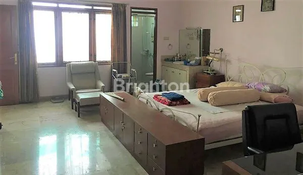 image RUMAH NYAMAN, SANGAT TERAWAT, DI LINGKUNGAN YANG NYAMAN (2)