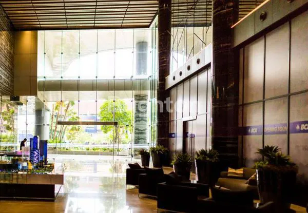 image PERKANTORAN PAKUWON TOWER TUNJUNGAN PLAZA VIEW HADAP BASUKI RACHMAT (1)