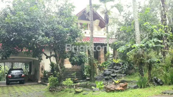 image RUMAH BERUPA VILLA ASRI YANG INDAH DI CIREUNDEU CIPUTAT TIMUR  (1)