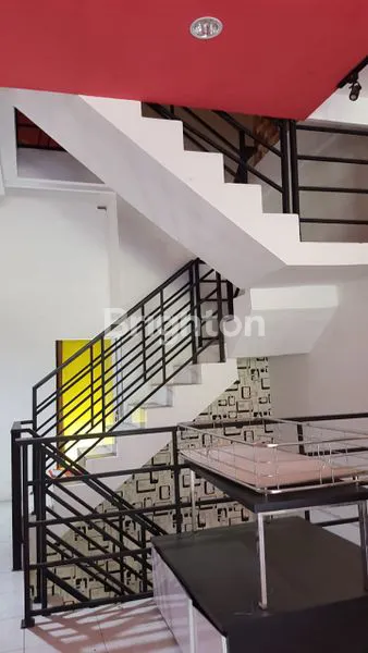 image RUKO 3 LANTAI , NOL JALAN GUNUNG ANYAR (2)