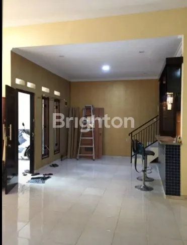 image RUMAH BAGUS TERAWAT DI BINTARA BEKASI (7)