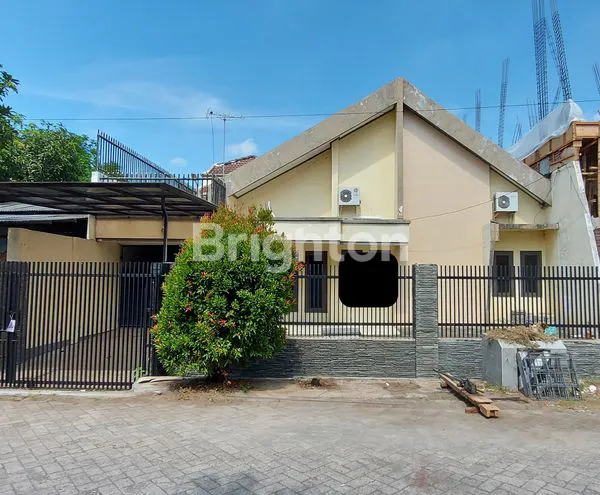 image MURAH RUMAH 2 LANTAI SIAP HUNI MANYAR KERTAADI. LOKASI STRATEGIS FAVORIT DEKAT ITS MERR GM GALAXY MALL UNAIR (3)