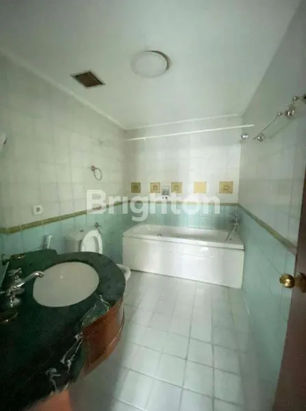 image APARTEMEN CONDOMINIUM REGENCY SURABAYA , FULL FURNISH (5)