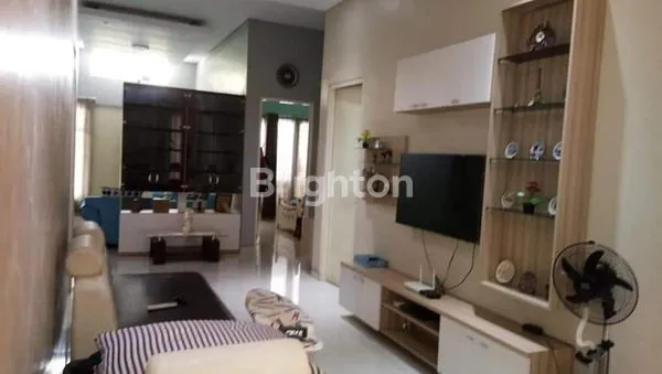 image MEWAH, FULL FURNISH DAN SIAP HUNI DI RUNGKUT - SURABAYA (3)