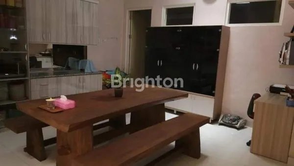 image MEWAH, FULL FURNISH DAN SIAP HUNI DI RUNGKUT - SURABAYA (7)