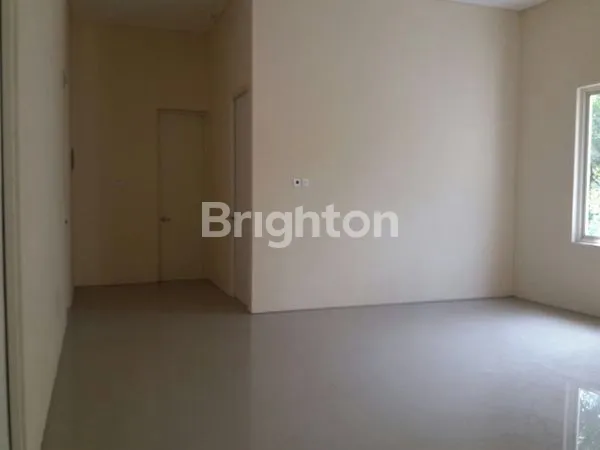 image RUMAH MINIMALIS GOLF AVENUE CITRALAND 2LT LT244M2 (7)