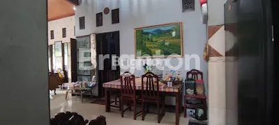 image RUMAH MEWAH KLASIK 10 MENIT DARI TOL SIDOARJO 5  MENIT KE LIPPO MALL  (6)