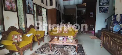 image RUMAH MEWAH KLASIK 10 MENIT DARI TOL SIDOARJO 5  MENIT KE LIPPO MALL  (4)
