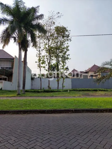 image AREA EKSKLUSIF, RAYA GOLF-ARAYA. DEKAT PLAZA, CLUB HOUSE DAN TAMAN INDIE. ROW BOULEVARD. (1)