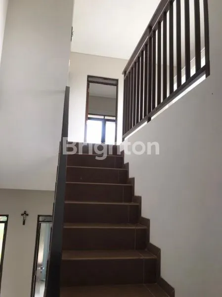 image RUMAH LUX AMAN DAN TERAWAT DI KAWASAN RESORT DAGO PAKAR BANDUNG (8)