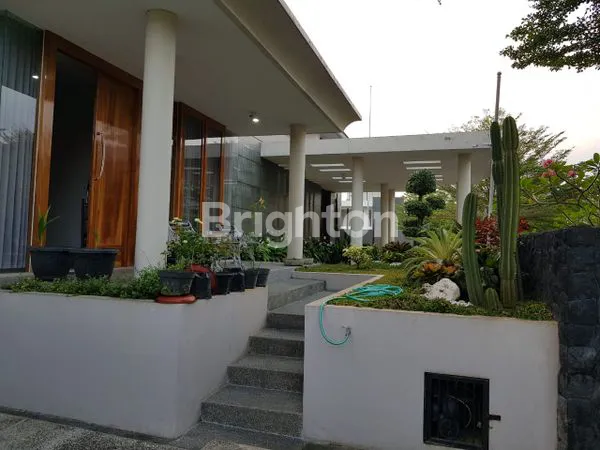 image RUMAH MEWAH ARAYA (2)