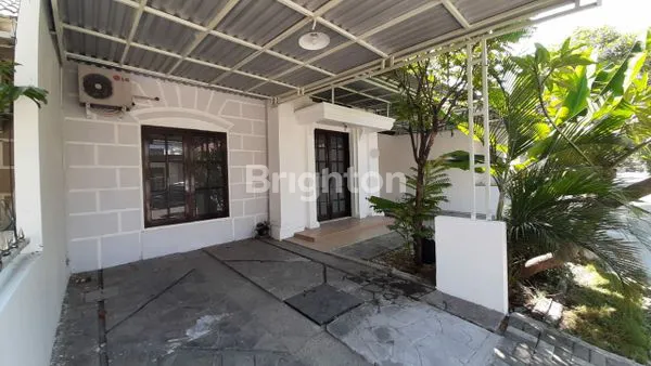 image RUMAH PUSAT KOTA SIDOARJO DEKAT AKSES TOL SIAP HUNI, BAGUS TERAWAT (1)