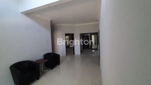 image RUMAH PUSAT KOTA SIDOARJO DEKAT AKSES TOL SIAP HUNI, BAGUS TERAWAT (5)