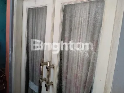 image RUMAH SIAP HUNI,DENGAN ATAU PERABOT BISA DAN AC DITINGGAL. CARPORT 1 MOBIL (2)