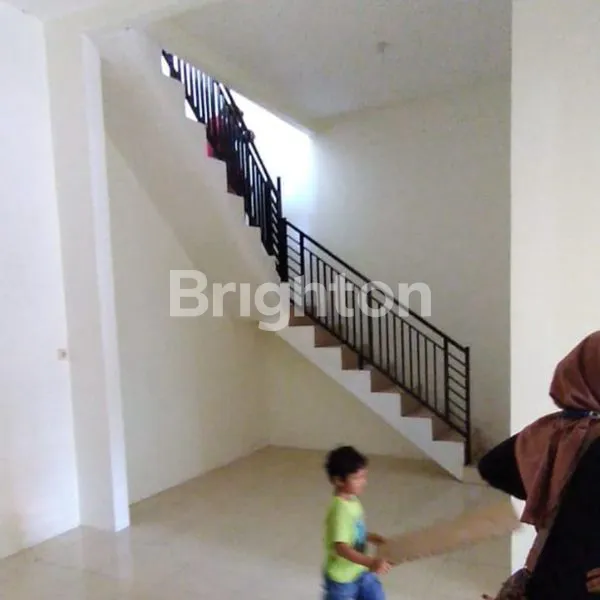 image RUMAH ASRI SIAP HUNI BARU RENOV DI PESONA PERMATA GADING (4)