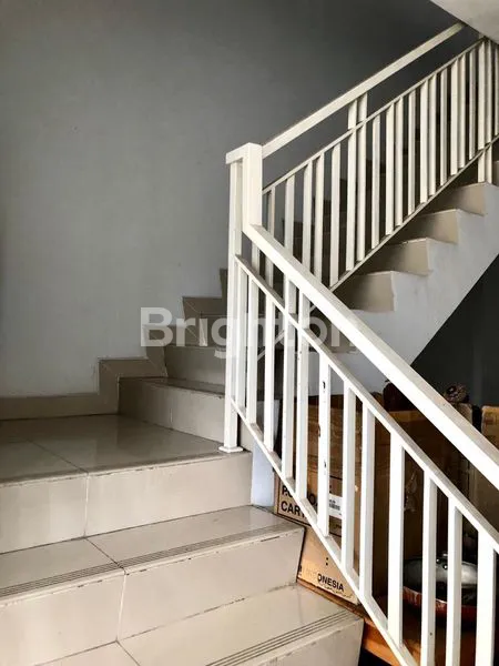 image RUKO PATRA TOMANG 3 LANTAI ADA 3 UNIT GANDENG COCOK UNTUK KANTOR (4)