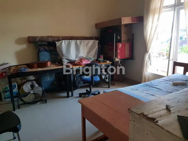 image BALIKPAPAN,  RUMAH CANTIK TENGAH KOTA (Y255) (2)