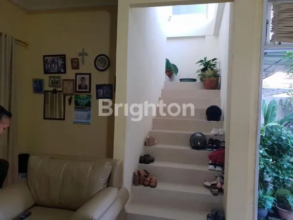 image BALIKPAPAN,  RUMAH CANTIK TENGAH KOTA (Y255) (4)