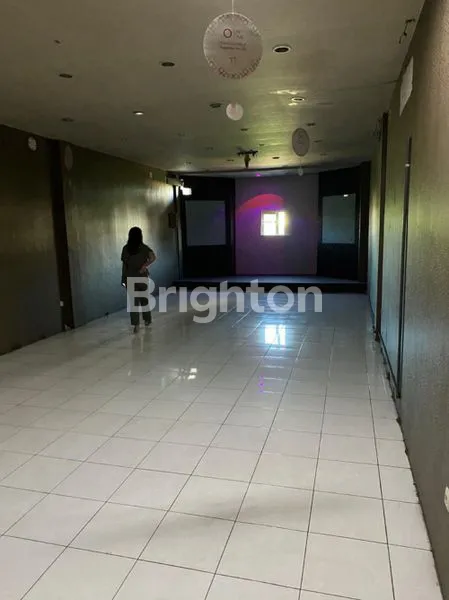 image RUKO MURAH 3 LANTAI RAYA JEMURSARI LOKASI STRATEGIS (4)