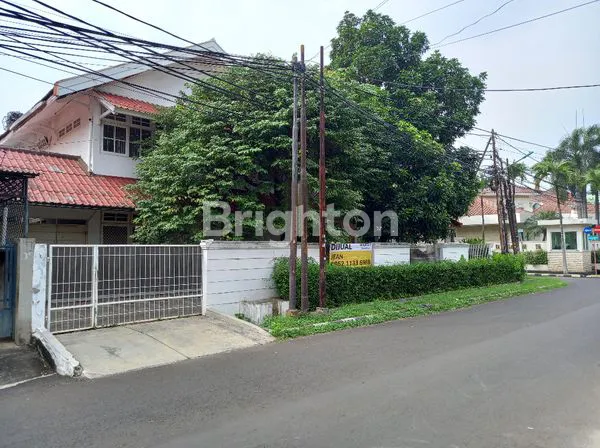 RUMAH HOEK DI TOSIGA KEMANGGISAN JAKARTA BARAT