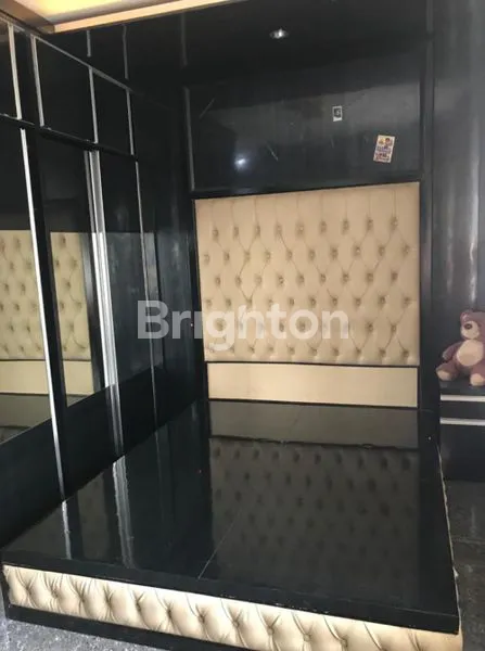 image RUMAH 2 LANTAI DI ISTANA REGENCY SUDIRMAN BANDUNG (4)