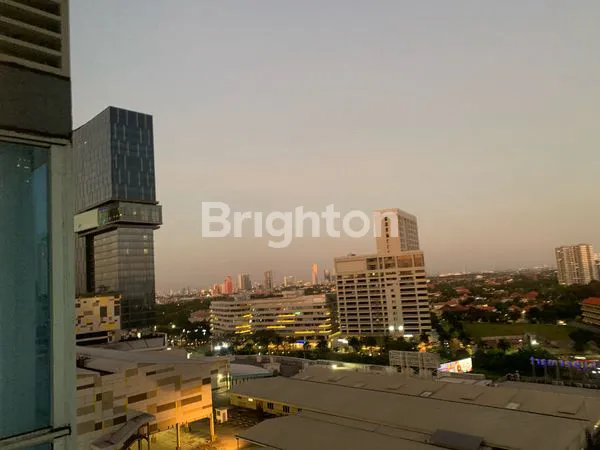 image BRAND NEW LIVING RESIDENTIAL DIRECT TO THE MALL (1)