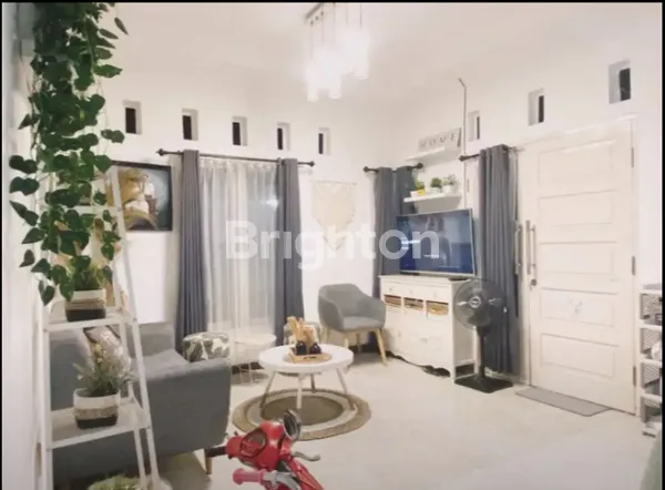 image RUMAH BAGUS 2 LANTAI FULL RENOVASI DI BEKASI KOTA (3)