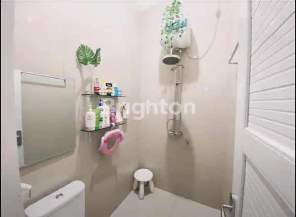 image RUMAH BAGUS 2 LANTAI FULL RENOVASI DI BEKASI KOTA (5)