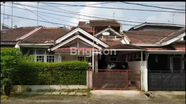 image RUMAH 2 LANTAI DI JATIBENING (1)
