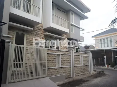 image LOKASI STRATEGIS DI SURABAYA TIMUR DEKAT KAMPUS UNAIR C & CENTRAL NIAGA MULYO SARI  10 MENIT KE GALAXY MALL (7)