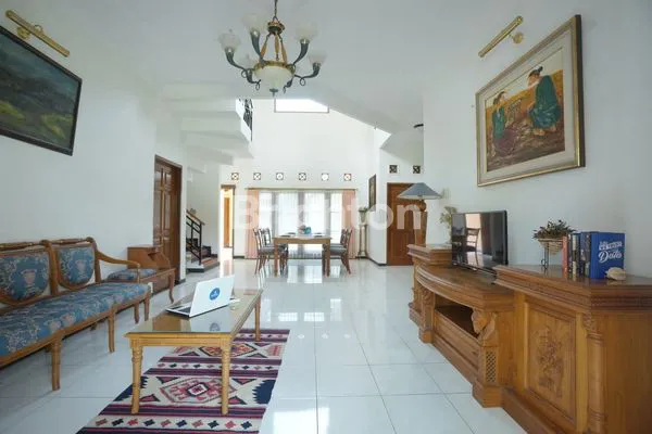 image VILLA BATU MALANG BUTUH CEPAT LAKU (2)