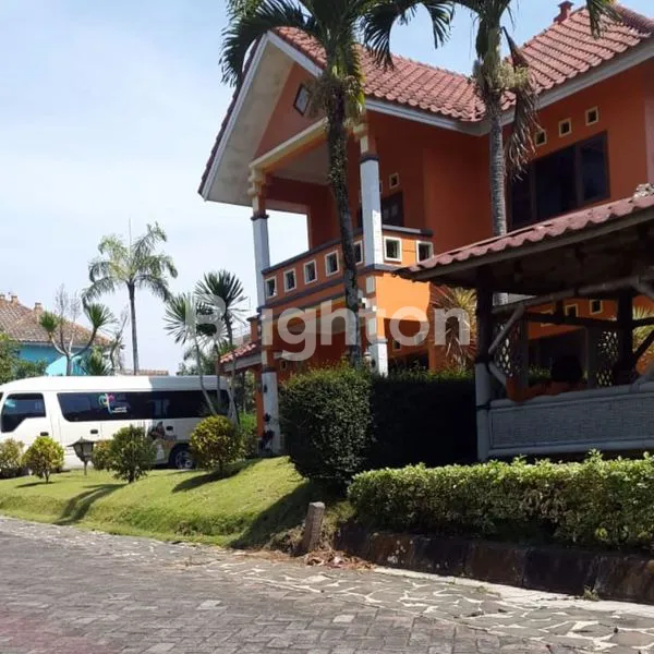 image VILLA BATU MALANG BUTUH CEPAT LAKU (1)