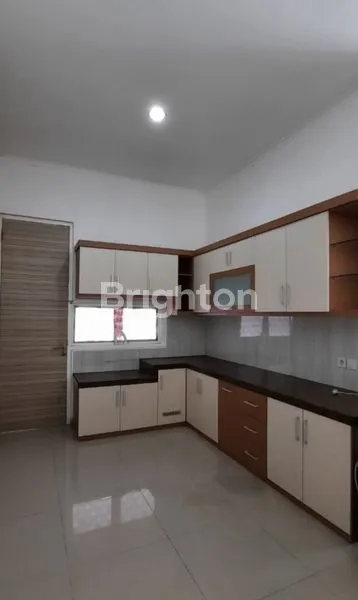 image RUMAH 2 LANTAI SEMI FURNISHED DI RIVERSIDE ARJOSARI MALANG (6)