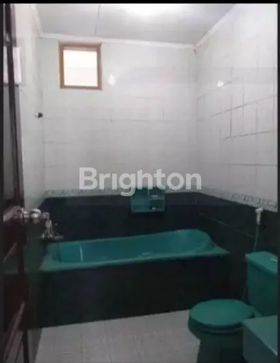 image HOOK BESAR DALAM PERUMAHAN ELIT (3)