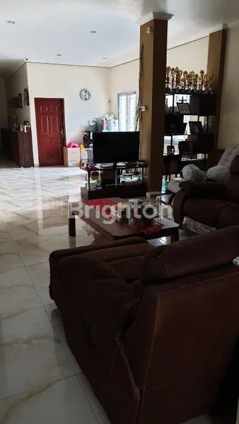 image RUMAH NGANTONG DAN TOKO BANGUNAN DURI KEPA JAKARTA BARAT  (8)