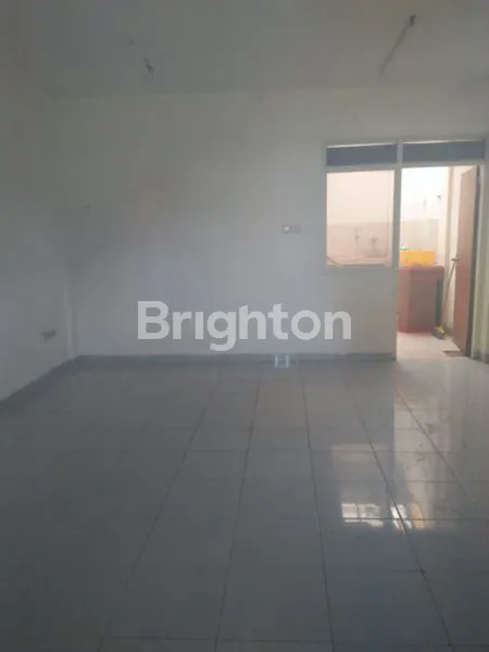 image RUKO 2LT, DEKAT PASAR TRADISIONAL, SELOMAS , TANAH MAS , SEMARANG UTARA (1)