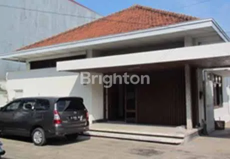 image RUMAH BESAR DI PUSAT TENGAH KOTA SEMARANG (1)
