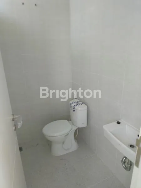 image RUMAH 2 LANTAI MINIMALIS CITRALAND 900JT (2)