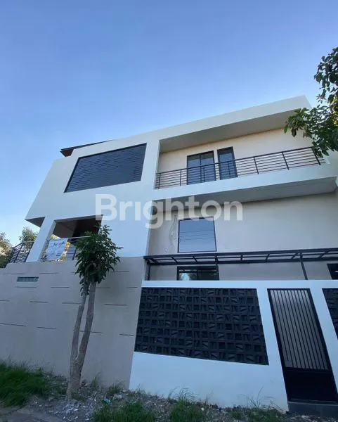 image RUMAH MEWAH MODERN HARGA MASUK AKAL (2)