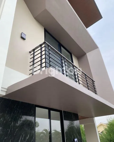 image RUMAH MEWAH MODERN HARGA MASUK AKAL (4)