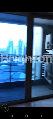 image APARTEME  SEMI FURNISH ADA 2 TEMPAT TDUR,3 AC,VIEW KOLAM RENANG, NYAMBUNG MALL PTC,FASILITAS LENGKAP (2)