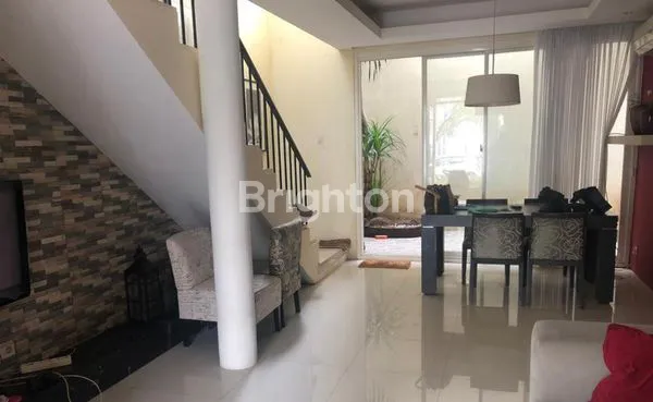 image RUMAH DIAN ISTANA (2)