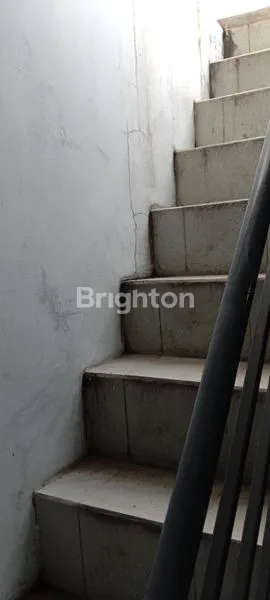 image RUMAH MINIMALIS DI TENGAH KOTA SEMARANG. HANYA 2 MENIT DARI SIMPANG LIMA, MAL CITRALAND, MAL TENTREM (3)