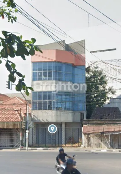 image RUKO 3,5 LANTAI DI TEPI JALAN UTAMA SEMARANG, SANGAT STRATEGIS, COCOK UNTUK USAHA (1)
