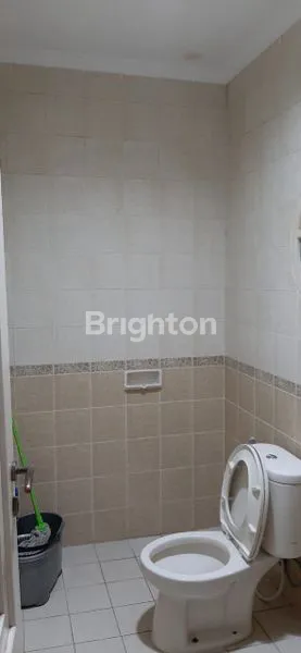 image RUMAH 3 LANTAI RAPI SIAP HUNI DI GADING GRANDE KELAPA GADING (3)